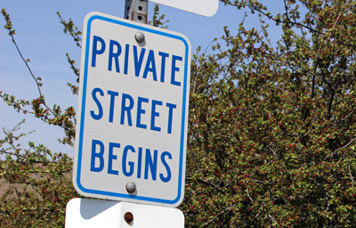 Private Street Begins Sign